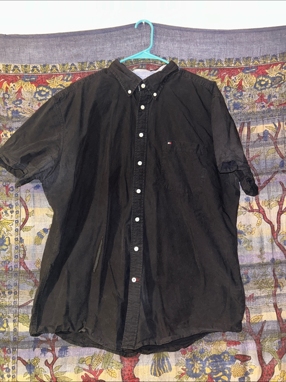 Tommy Hilfiger Black Short-Sleeve Button-Down Shirt with Chest Logo